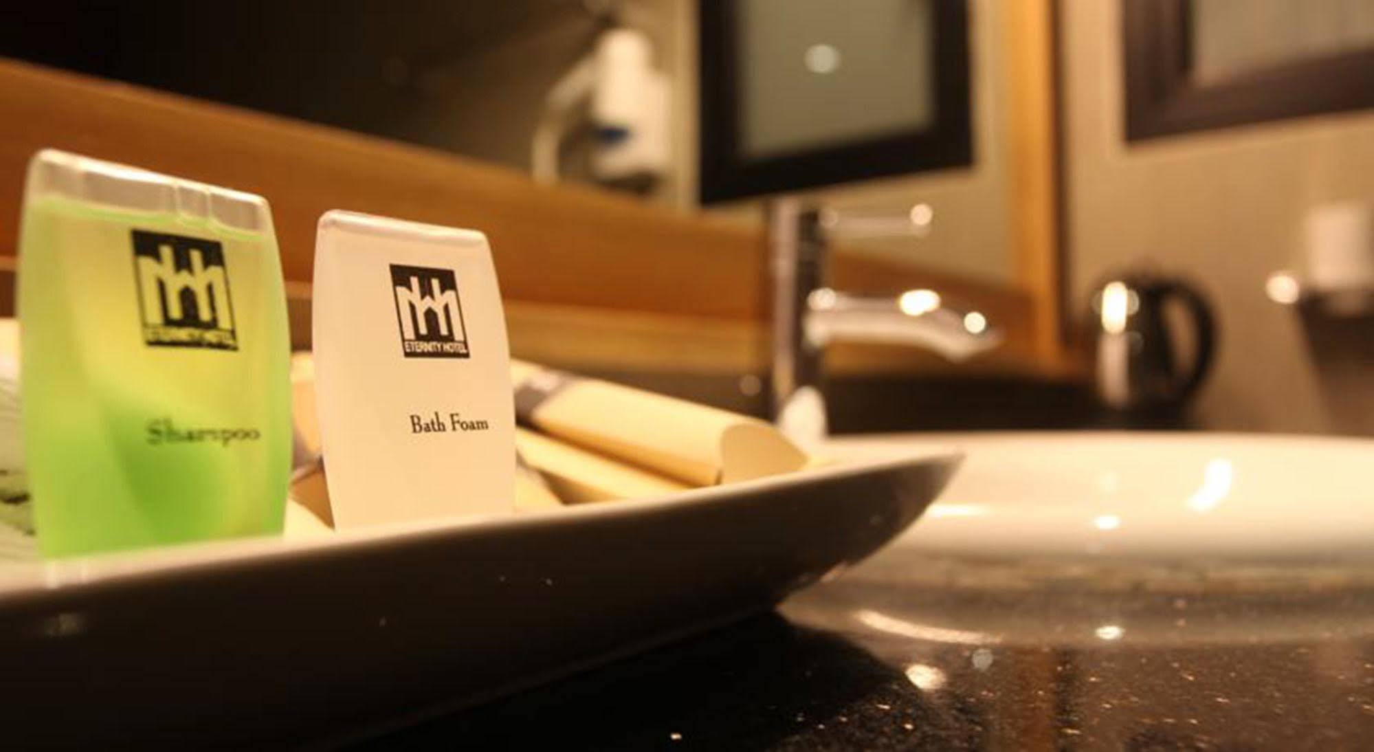 Hanoi Eternity Hotel מראה חיצוני תמונה